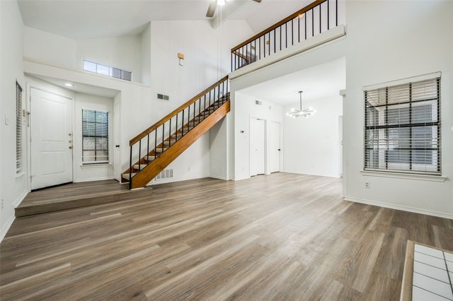 607 Mission Circle, Irving, TX 75063