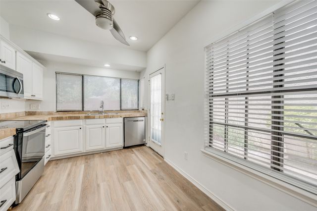 607 Mission Circle, Irving, TX 75063