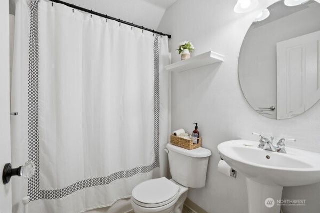 3825 Hazelwood Drive, Vancouver, WA 98661