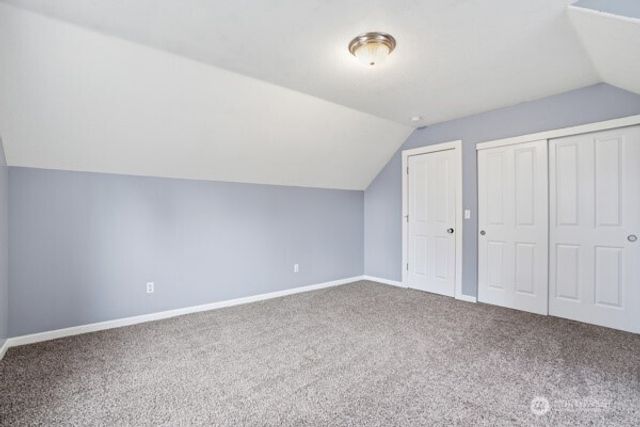 3825 Hazelwood Drive, Vancouver, WA 98661