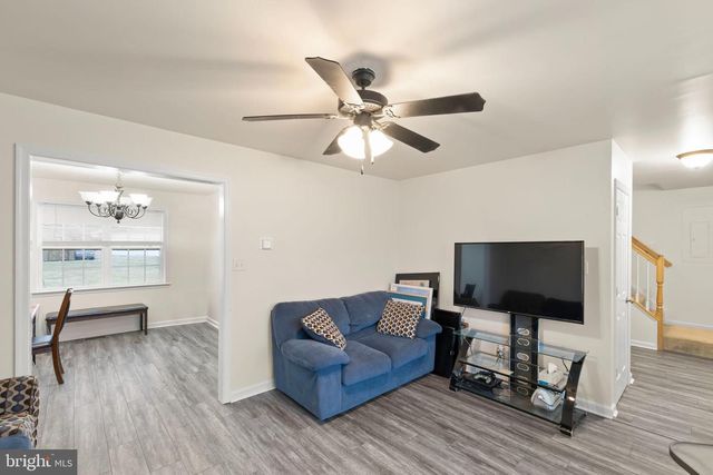 447 E QUEEN ST, Strasburg, VA 22657