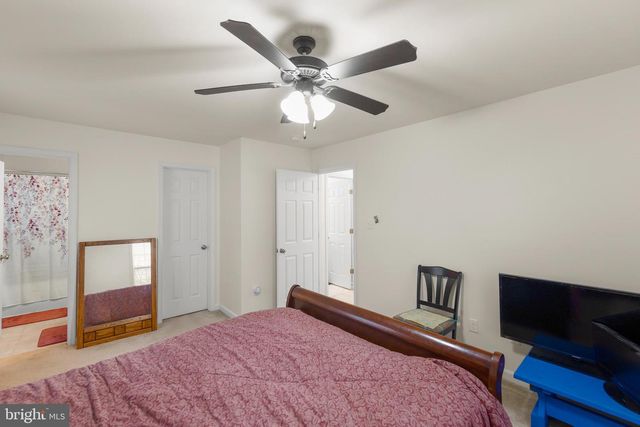 447 E QUEEN ST, Strasburg, VA 22657