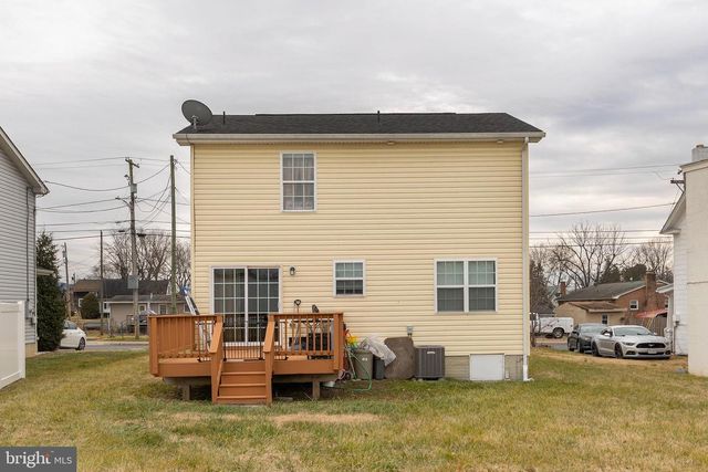 447 E QUEEN ST, Strasburg, VA 22657