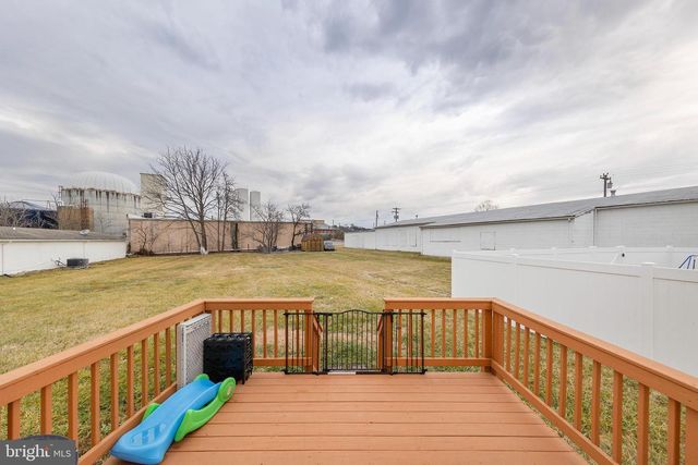 447 E QUEEN ST, Strasburg, VA 22657