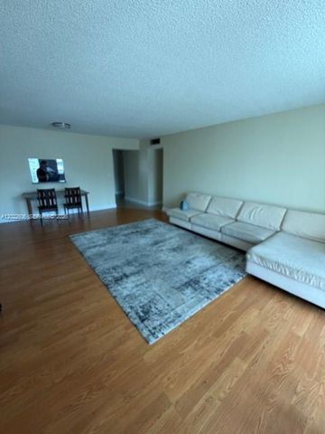 319 NE 14th Ave 607, Hallandale Beach, FL 33009