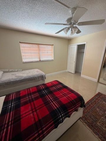 319 NE 14th Ave 607, Hallandale Beach, FL 33009