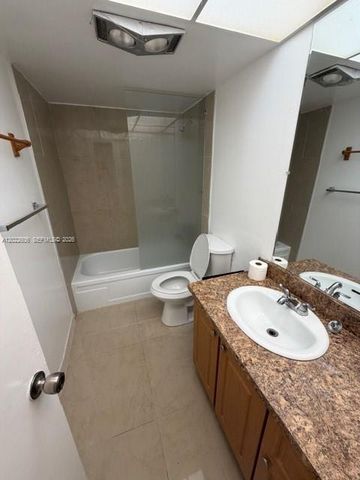 319 NE 14th Ave 607, Hallandale Beach, FL 33009