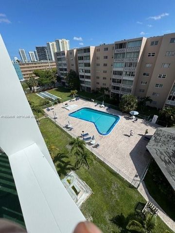 319 NE 14th Ave 607, Hallandale Beach, FL 33009