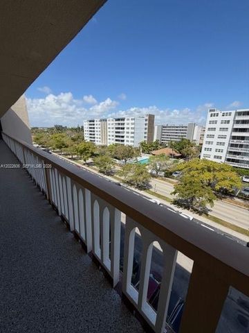 319 NE 14th Ave 607, Hallandale Beach, FL 33009