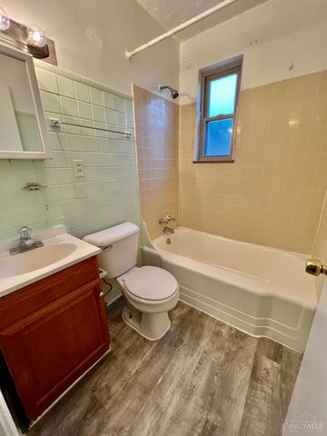 1409 Yarmouth Avenue, Cincinnati, OH 45237