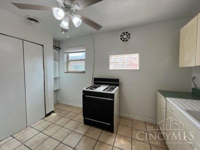 1409 Yarmouth Avenue, Cincinnati, OH 45237