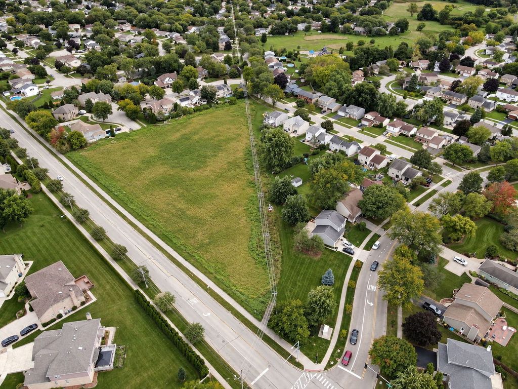 24W737 Central Avenue, Roselle, IL 60172 — photo 2
