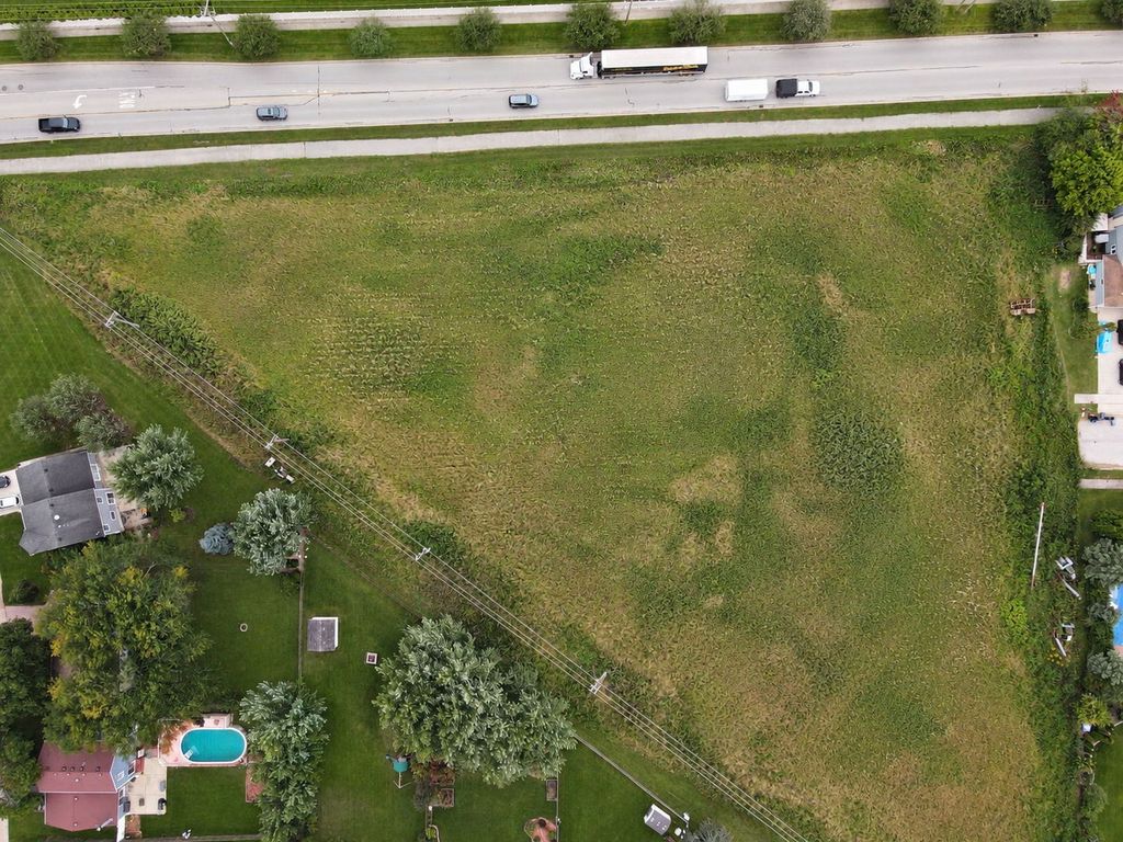 24W737 Central Avenue, Roselle, IL 60172 — photo 3