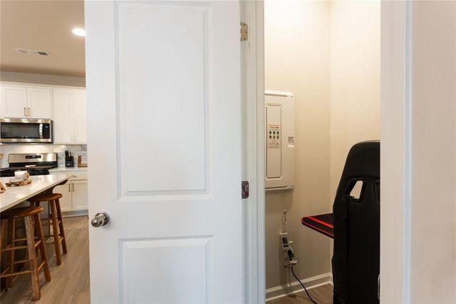 79 Arnold Poplar Lane, Auburn, GA 30011