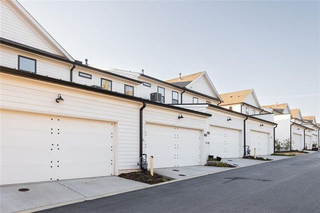 79 Arnold Poplar Lane, Auburn, GA 30011