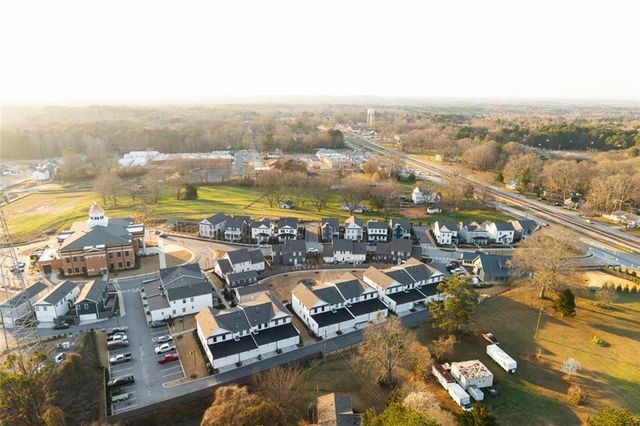 79 Arnold Poplar Lane, Auburn, GA 30011