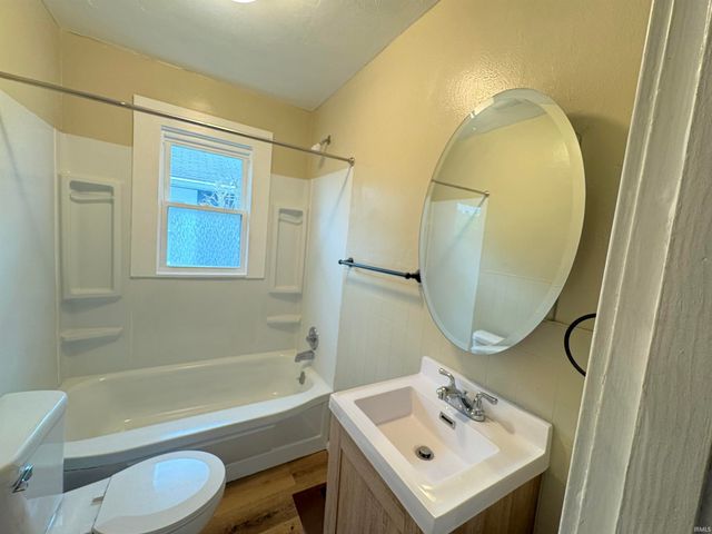 1800 W 13Th Street, Muncie, IN 47302