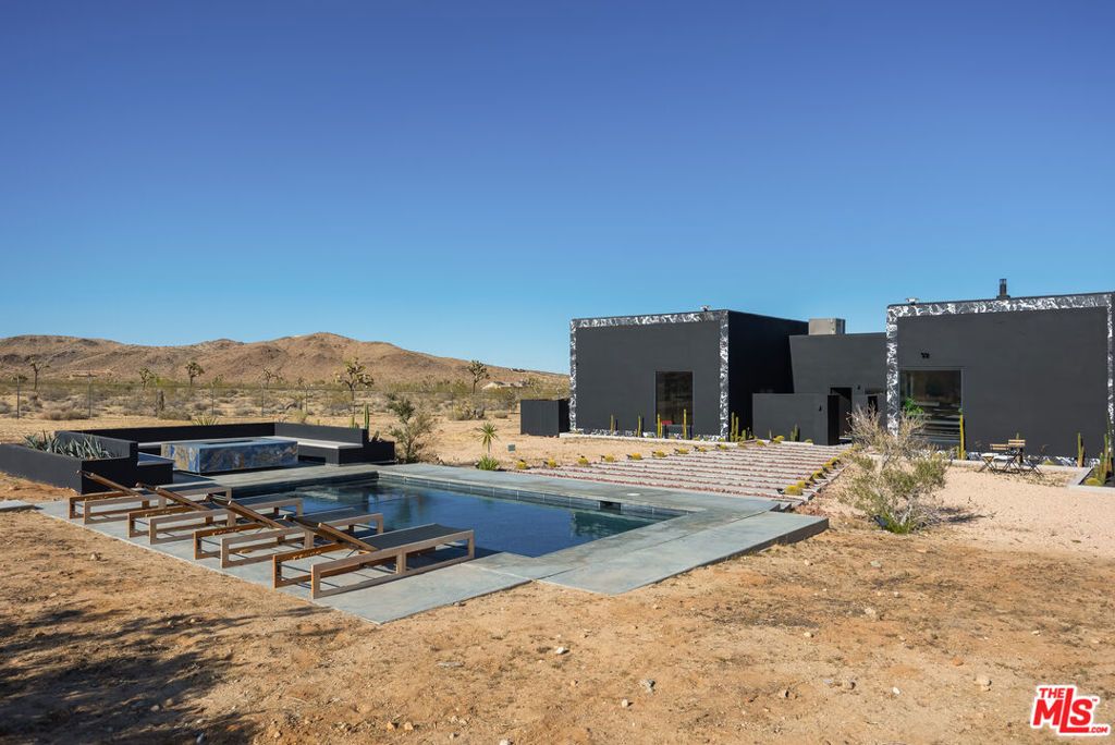 Image 36 of property listing at 60376 Tacoma Court, Joshua Tree, CA 92252