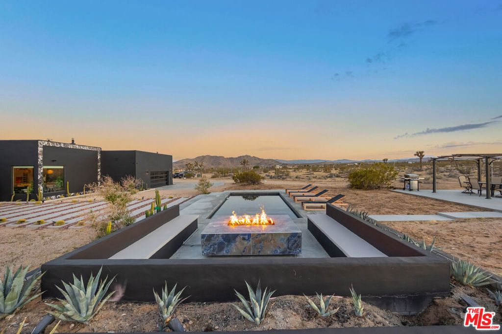 Image 42 of property listing at 60376 Tacoma Court, Joshua Tree, CA 92252