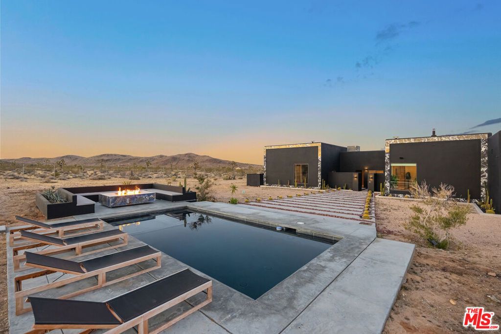 Image 43 of property listing at 60376 Tacoma Court, Joshua Tree, CA 92252