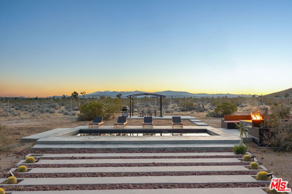 Image 44 of property listing at 60376 Tacoma Court, Joshua Tree, CA 92252