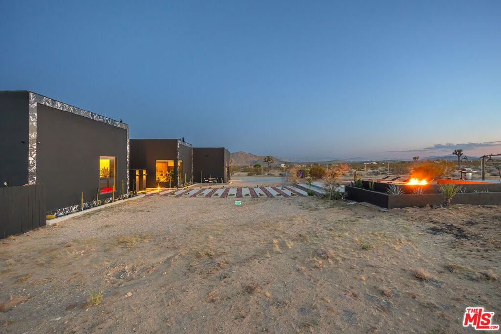 Image 50 of property listing at 60376 Tacoma Court, Joshua Tree, CA 92252