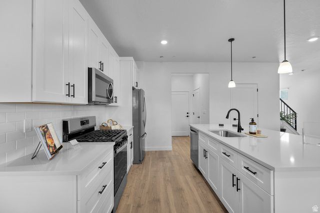 2812 E CORRAL HOLLOW DR, Washington, UT 84780