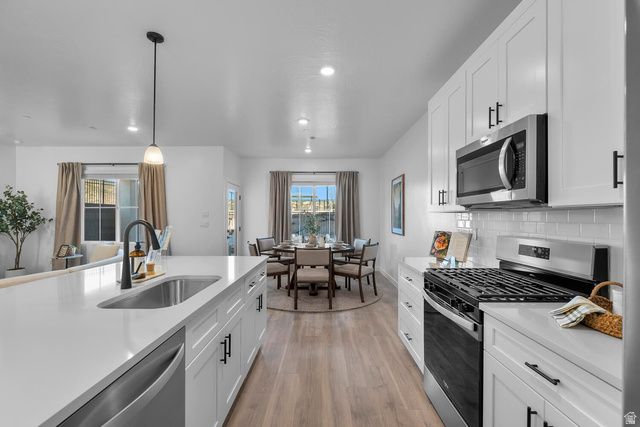 2812 E CORRAL HOLLOW DR, Washington, UT 84780