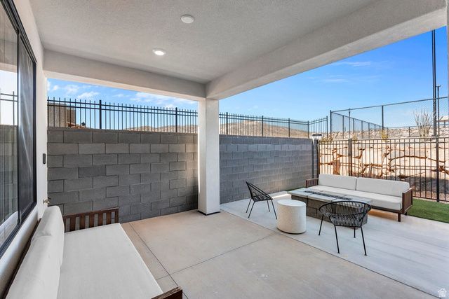 2812 E CORRAL HOLLOW DR, Washington, UT 84780