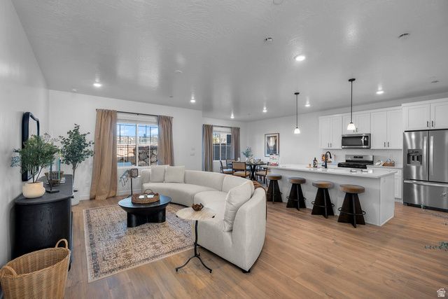 2812 E CORRAL HOLLOW DR, Washington, UT 84780