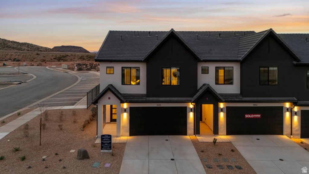 2812 E CORRAL HOLLOW DR, Washington, UT 84780