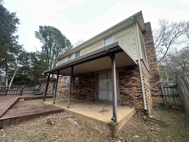 2111 ROCK RIDGE RD, Memphis, TN 38134