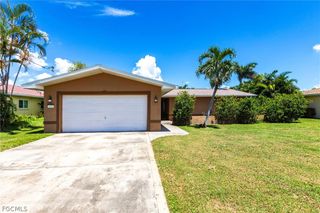 1623 SE 39th TER, Cape Coral, FL 33904
