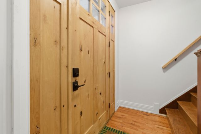 4444 S Campbell Avenue, Chicago, IL 60632