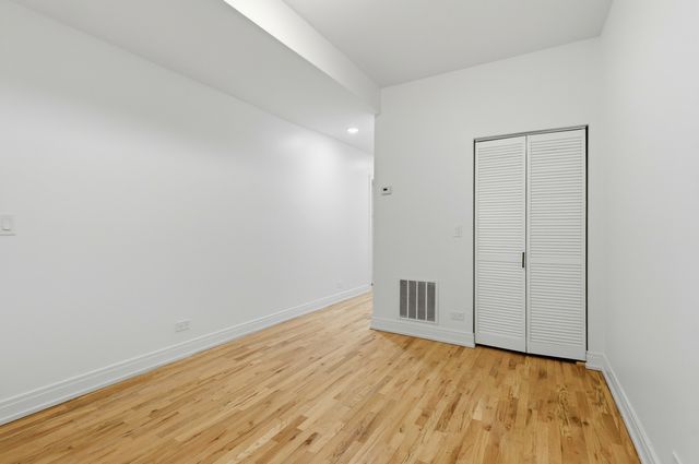 4444 S Campbell Avenue, Chicago, IL 60632