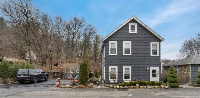 3 Fellsmere Ave, Wakefield, MA 01880