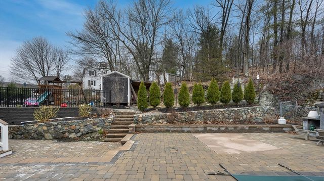 3 Fellsmere Ave, Wakefield, MA 01880