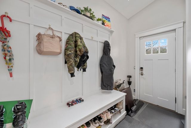 3 Fellsmere Ave, Wakefield, MA 01880