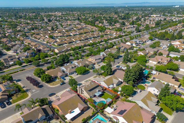 3617 Glencrest Dr, Modesto, CA 95355