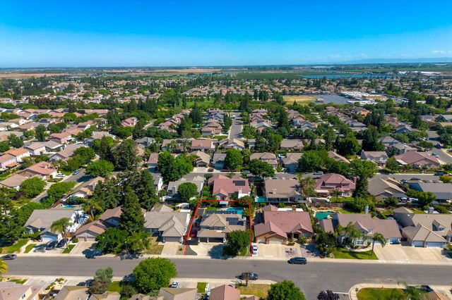 3617 Glencrest Dr, Modesto, CA 95355