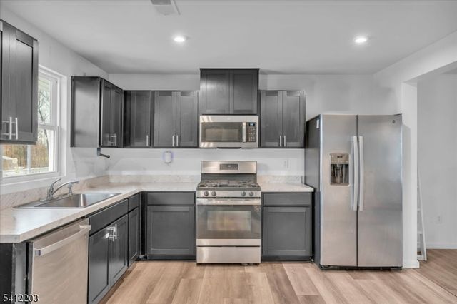 79 Burr St, Monroe Twp., NJ 08094