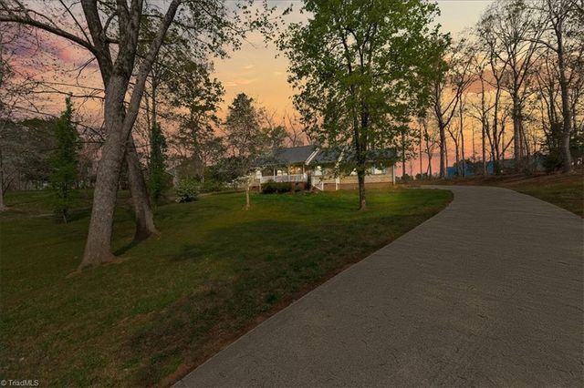 5150 Dogwood Trail, Asheboro, NC 27205