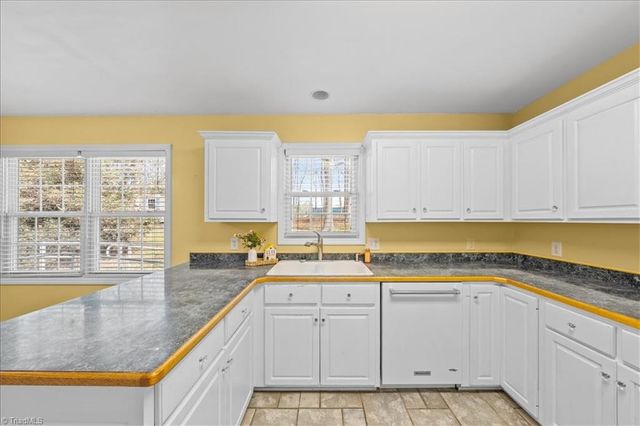 5150 Dogwood Trail, Asheboro, NC 27205