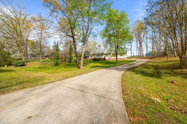 5150 Dogwood Trail, Asheboro, NC 27205