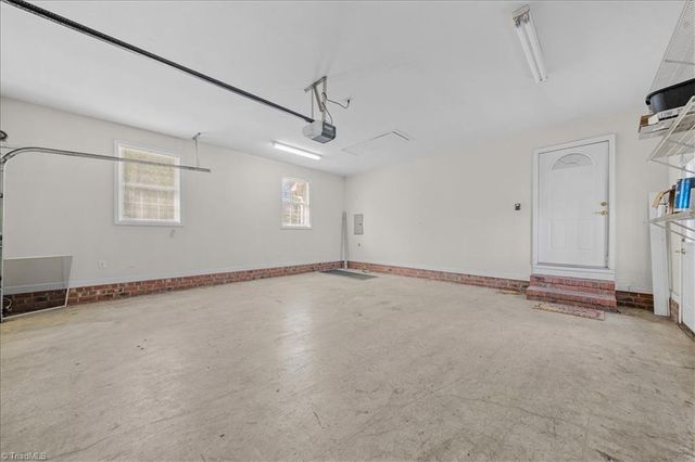 5150 Dogwood Trail, Asheboro, NC 27205