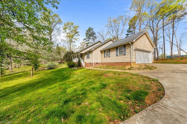 5150 Dogwood Trail, Asheboro, NC 27205