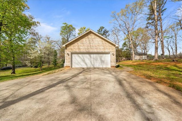 5150 Dogwood Trail, Asheboro, NC 27205