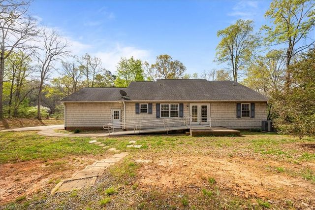 5150 Dogwood Trail, Asheboro, NC 27205