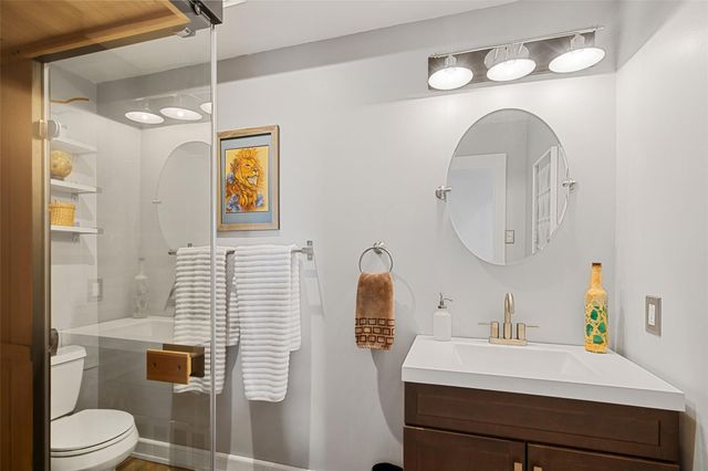 2220 S Harwood Street 206, Dallas, TX 75215