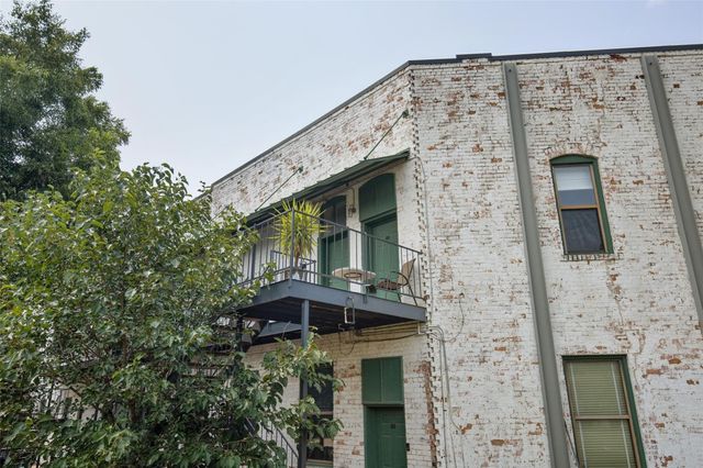 2220 S Harwood Street 206, Dallas, TX 75215